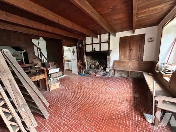 Magnifique demeure en pierre à restaurer!