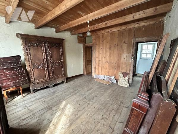 Magnifique demeure en pierre à restaurer!