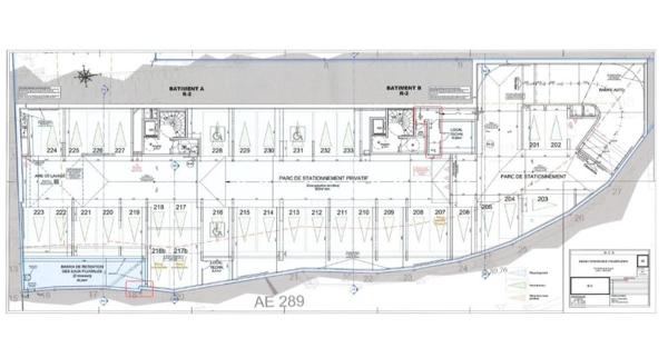 Plateau de stationnements privatifs.