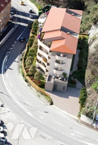 Plateau de stationnements privatifs.