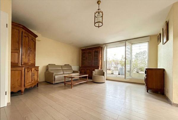 Appartement 5 pièces MEUBLÉ avec terrasse à MASSY - 89,14 m2