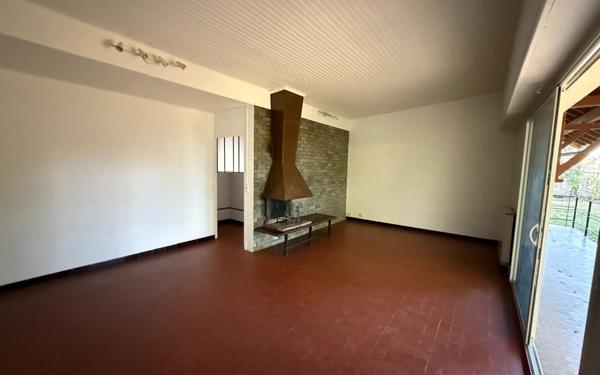 Maison à vendre    3 pièces • 77,15 m2 Nousty