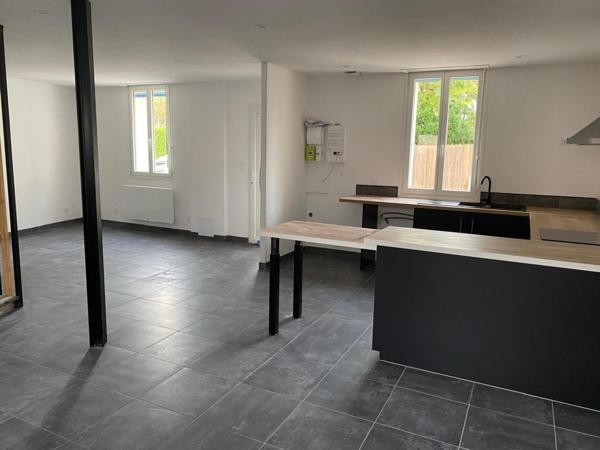 Coup de coeur garanti ! Maison rénovée lumineuse et idéale 1er achat à Coutras.