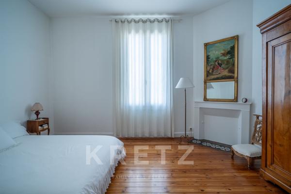 Maison familiale de 6 chambres avec terrasse, jardin et parking