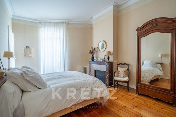 Maison familiale de 6 chambres avec terrasse, jardin et parking