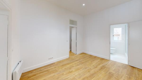 Montpellier (34000) CANOURGUE T3 d'exception place de la Canourgue 54 m² VENDU loué