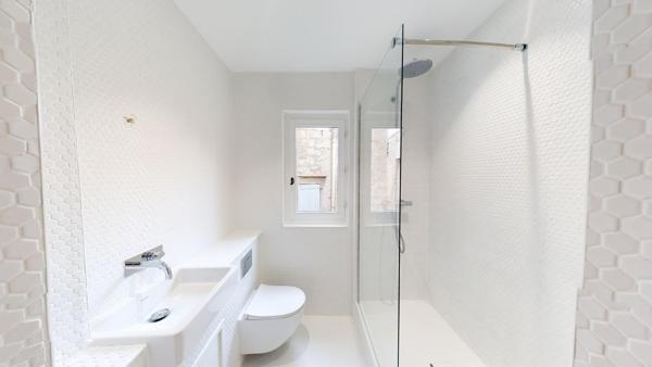 Montpellier (34000) CANOURGUE T3 d'exception place de la Canourgue 54 m² VENDU loué