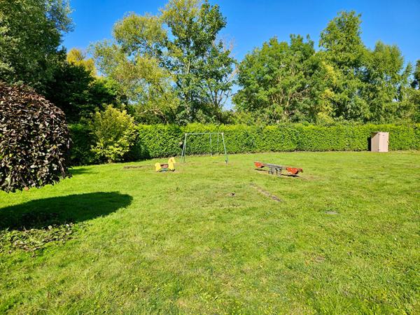 Terrain privé d'exception au coeur des hortillonnages d'Amiens - 3000m2 de nature et d'évasion €117 700 ** - Référence 13902