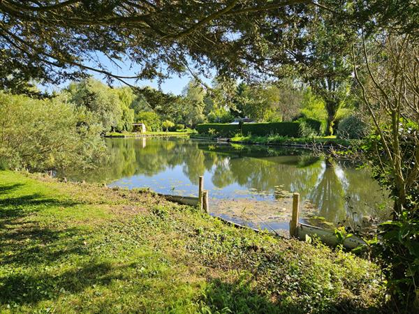 Terrain privé d'exception au coeur des hortillonnages d'Amiens - 3000m2 de nature et d'évasion €117 700 ** - Référence 13902