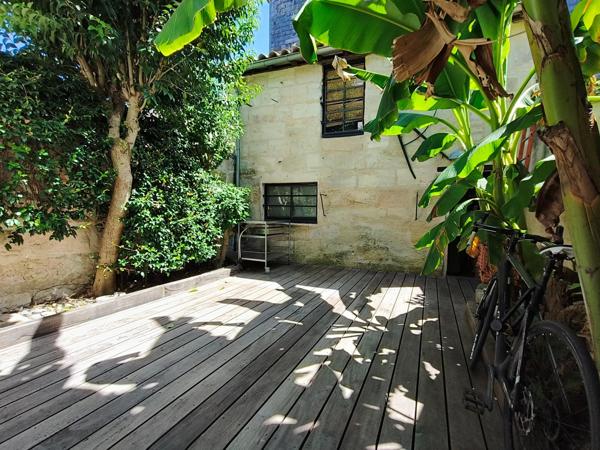 Maison à BORDEAUX, 33300 - 4 pièces 85m²