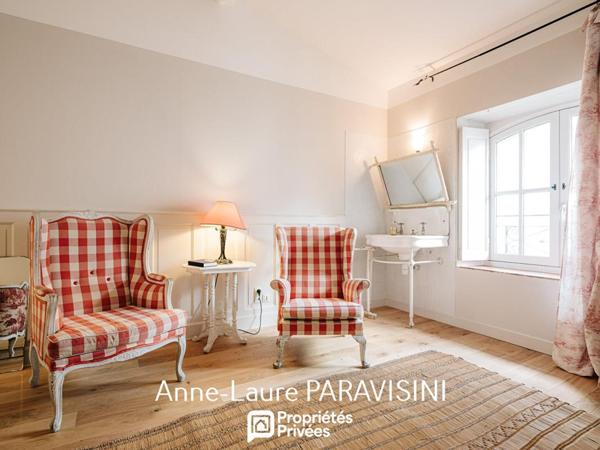 Appartement de 280 m² avec terrasse en coeur de Carcassonne