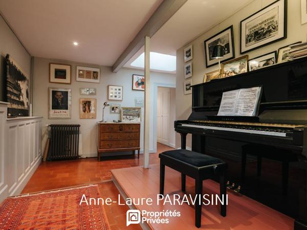 Appartement de 280 m² avec terrasse en coeur de Carcassonne