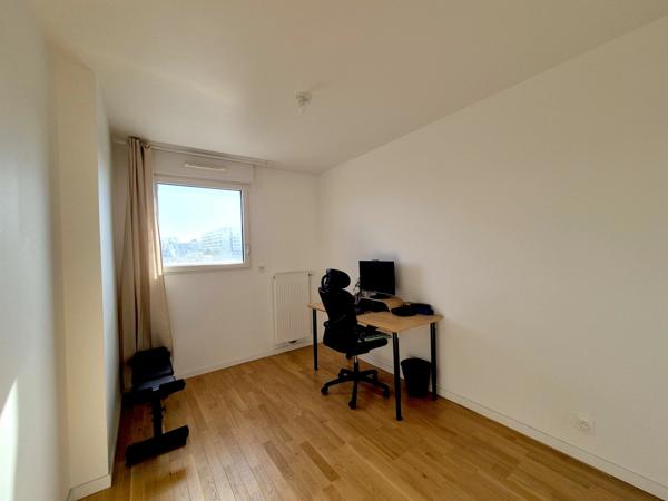 Aubervilliers — Rue André Karman | Superbe 4 pièces de 84 m² avec grand balcon, parking & potager sur le toit ! (93)