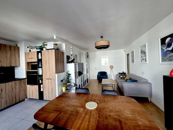Aubervilliers — Rue André Karman | Superbe 4 pièces de 84 m² avec grand balcon, parking & potager sur le toit ! (93)