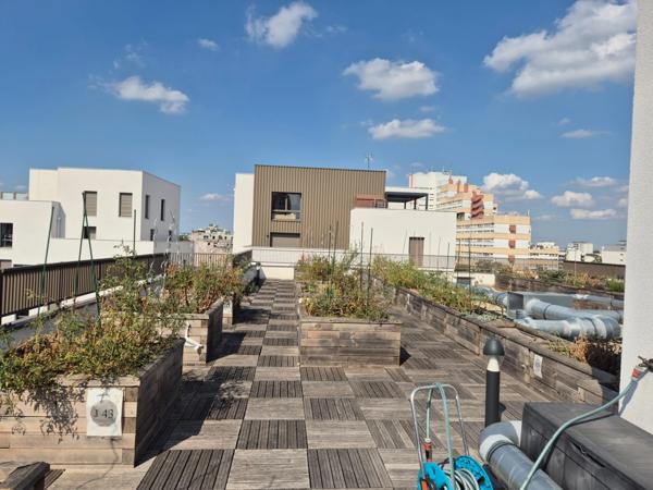 Aubervilliers — Rue André Karman | Superbe 4 pièces de 84 m² avec grand balcon, parking & potager sur le toit ! (93)