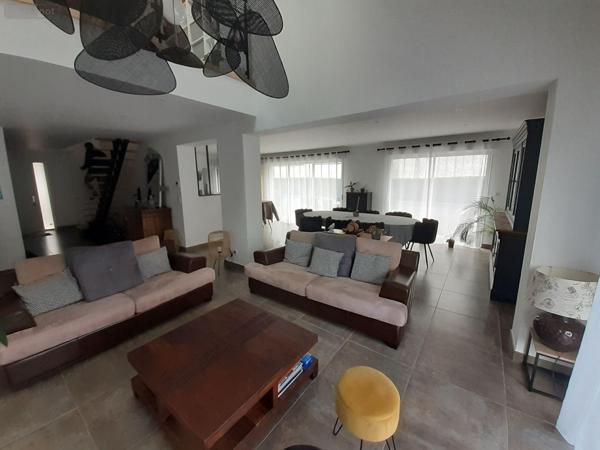 Pavillon à vendre à Écommoy dans la Sarthe (72220), ref : 023/2091