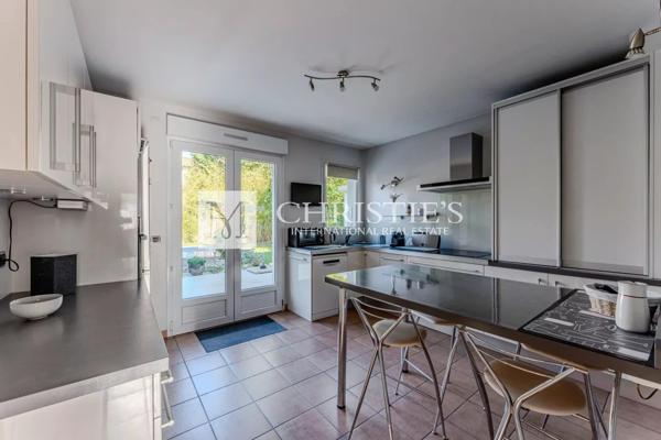 Le Bouscat – Maison familiale avec jardin, piscine et garage