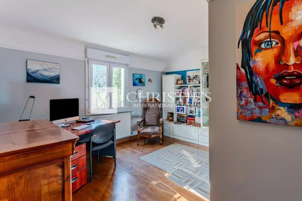 Le Bouscat – Maison familiale avec jardin, piscine et garage