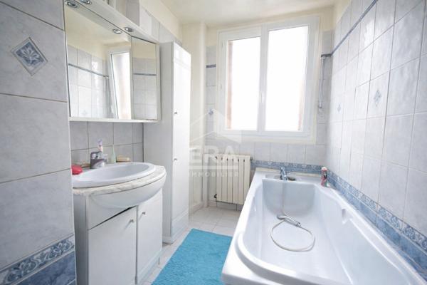 Colombes ? Appartement 2 pièces 45 m² avec box et cave