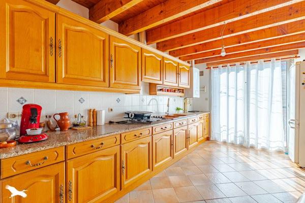 Maison à vendre |                                       Bordeaux |                                        7 pièces  |  176 m²