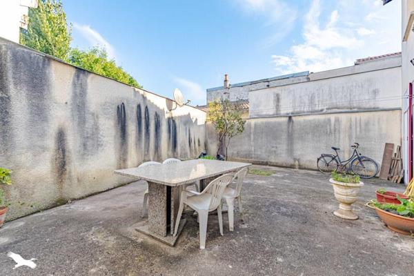 Maison à vendre |                                       Bordeaux |                                        7 pièces  |  176 m²
