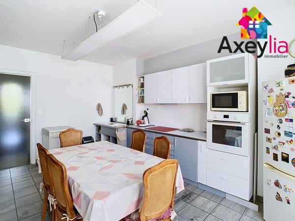 A VENDRE- ROANNE - APPARTEMENT 3 CHAMBRES-