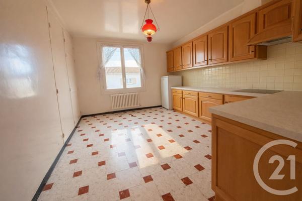 Maison à vendre  6 pièces - 115,53 m2 LA TOUR D AIGUES - 84