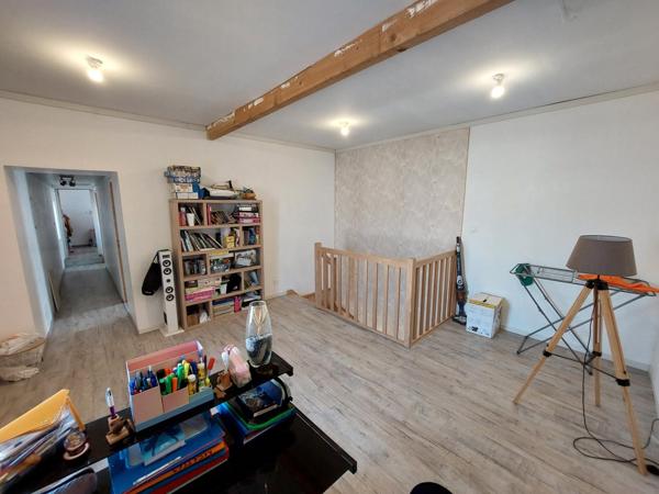 Maison 5 pièces sur un terrain de 722 m².