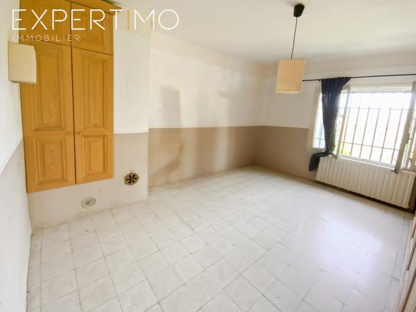 SOUS COMPROMIS Apt : Maison mitoyenne de 88.5m² avec terrasse et jardin potager