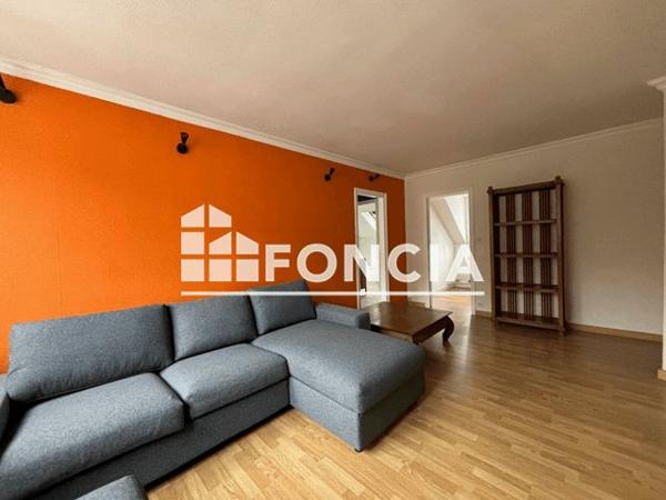 Location Appartement 3 pièces 60.9 m² - 43 RUE DES TROIS MARCHANDS Blois 41000