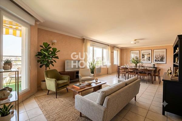 Appartement T6 de 124 m² en dernier étage avec vue dégagée, balcon, Sans Souci, Lyon 3ème (69003)