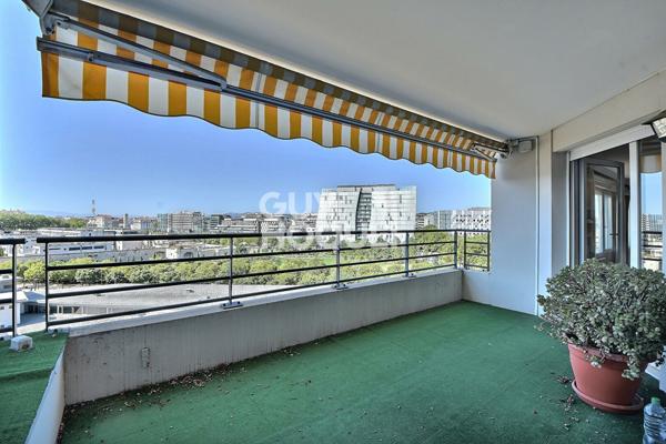 Appartement T6 de 124 m² en dernier étage avec vue dégagée, balcon, Sans Souci, Lyon 3ème (69003)