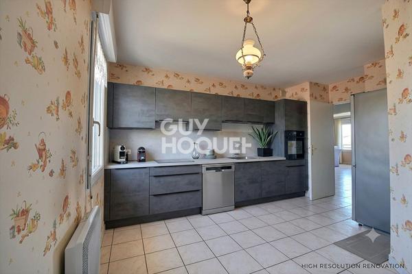 Appartement T6 de 124 m² en dernier étage avec vue dégagée, balcon, Sans Souci, Lyon 3ème (69003)