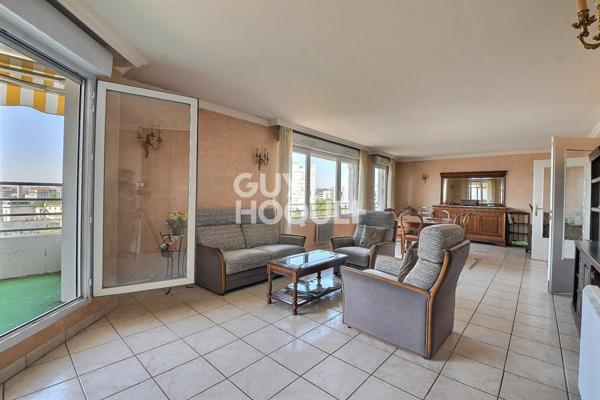 Appartement T6 de 124 m² en dernier étage avec vue dégagée, balcon, Sans Souci, Lyon 3ème (69003)