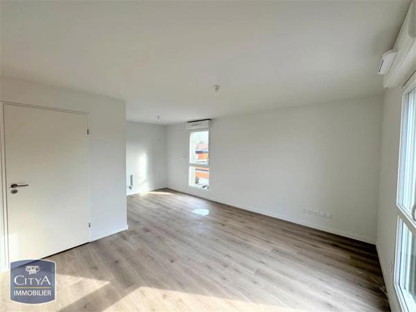 Appartement à louer 2 pièces 42.5m² Armentières (59280)
