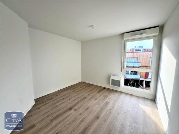 Appartement à louer 2 pièces 42.5m² Armentières (59280)
