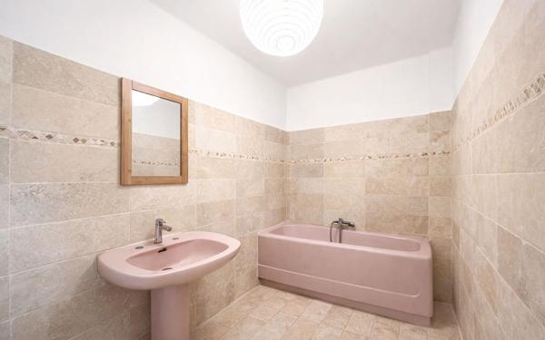 Appartement à vendre    4 pièces • 76 m2 Marseille 4