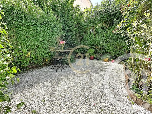 Appartement F4 à vendre  4 pièces - 83,19 m 2   LE CHESNAY  - 78