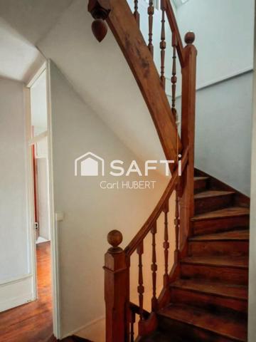 Grande maison de ville avec jardin en hyper-centre