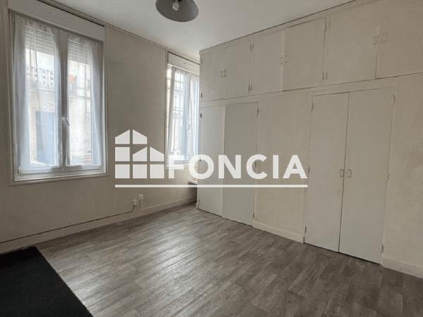Location Studio 16.56 m² - 68 RUE FIEFFE Bordeaux 33800