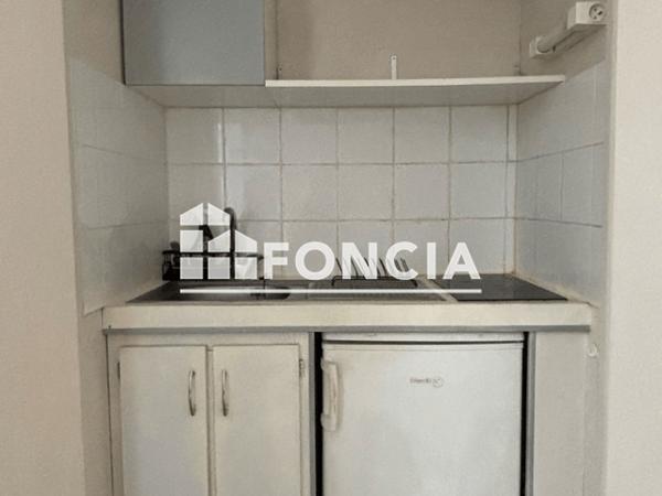 Location Studio 16.56 m² - 68 RUE FIEFFE Bordeaux 33800