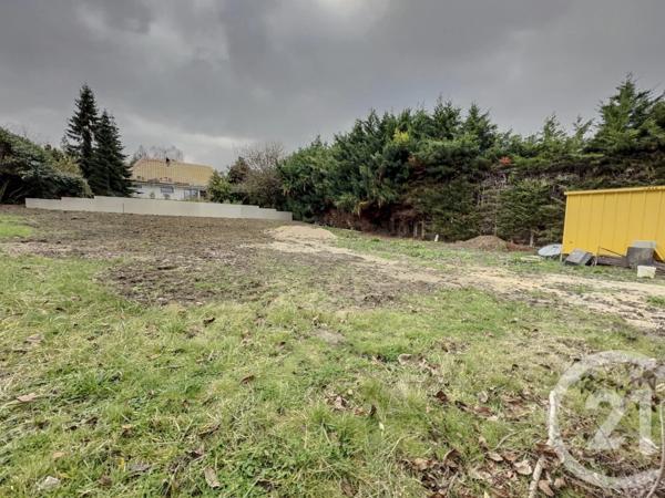 Terrain à vendre  884 m 2   LOUVECIENNES  - 78