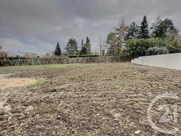 Terrain à vendre  884 m 2   LOUVECIENNES  - 78