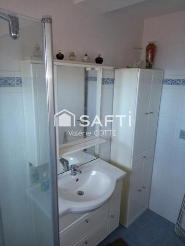 LA VUE SUR LA GRANDE BLEUE...CHALEUREUX