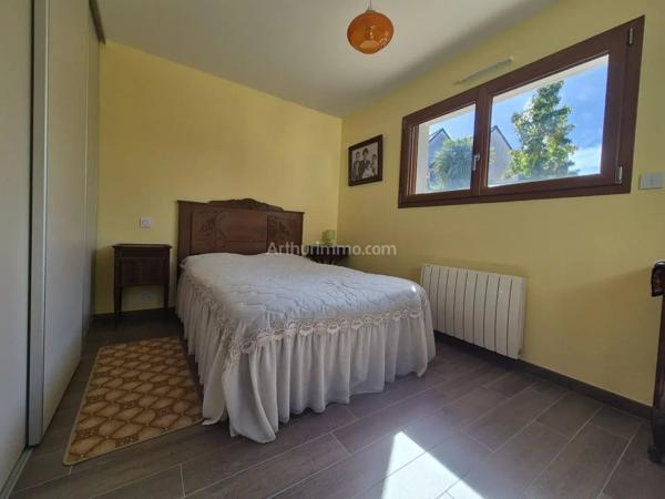 Vente                                                      Maison
                        
                     5 pièces                      110 m2                     à Le Bono