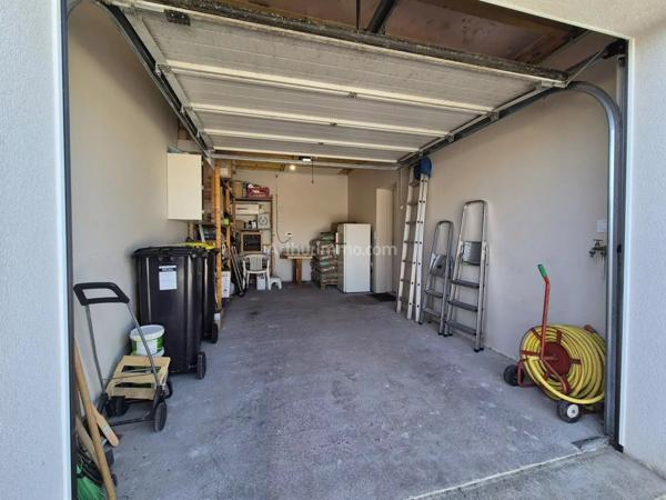 Vente                                                      Maison
                        
                     5 pièces                      110 m2                     à Le Bono