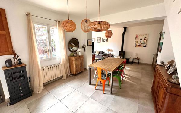 Maison à vendre    4 pièces •  Saint-Gilles