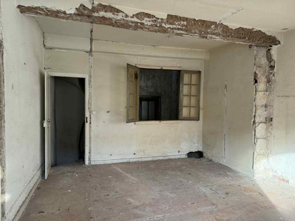 Immeuble de caractère à rénover – Emplacement premium dans la Bastide St Louis