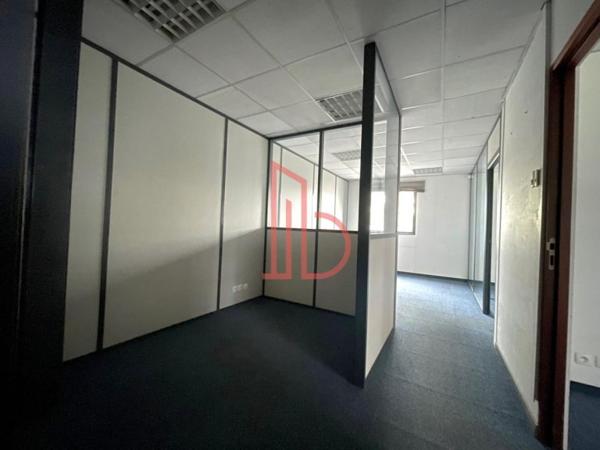 Bureau de 431 m² à louer à Bordeaux Rive Droite