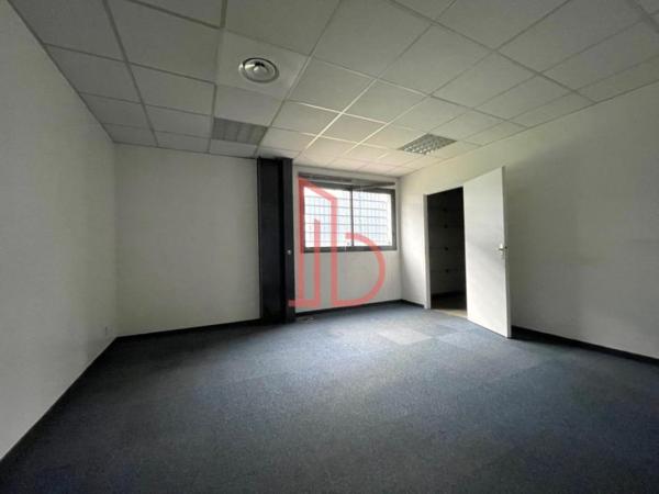 Bureau de 431 m² à louer à Bordeaux Rive Droite